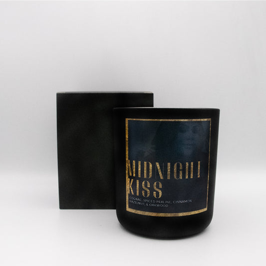 EXCLUSIVE *MIDNIGHT KISS* CANDLE